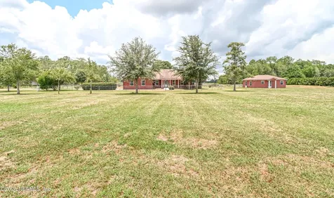 18100 Crews Road Glen St. Mary FL 32040