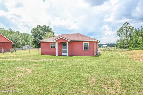 18100 Crews Road Glen St. Mary FL 32040