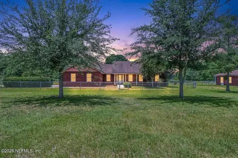 18100 Crews Road Glen St. Mary FL 32040