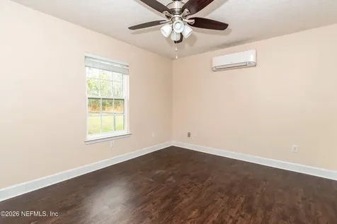 18100 Crews Road Glen St. Mary FL 32040