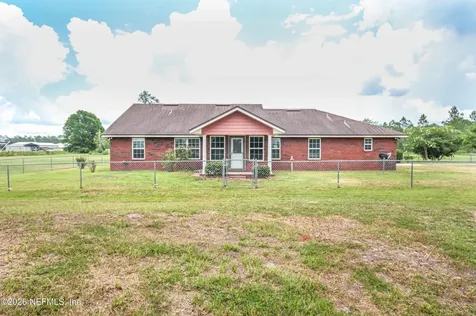 18100 Crews Road Glen St. Mary FL 32040