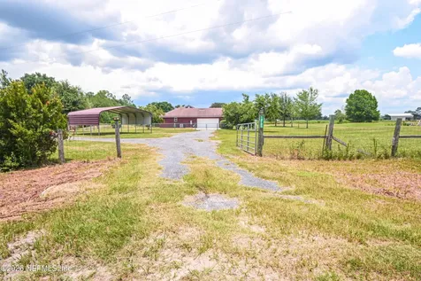 18100 Crews Road Glen St. Mary FL 32040