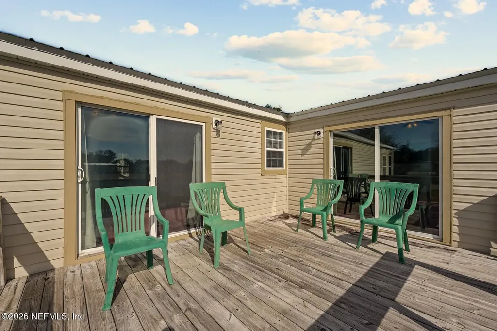 305 Palmetto Bluff Road Palatka FL 32177