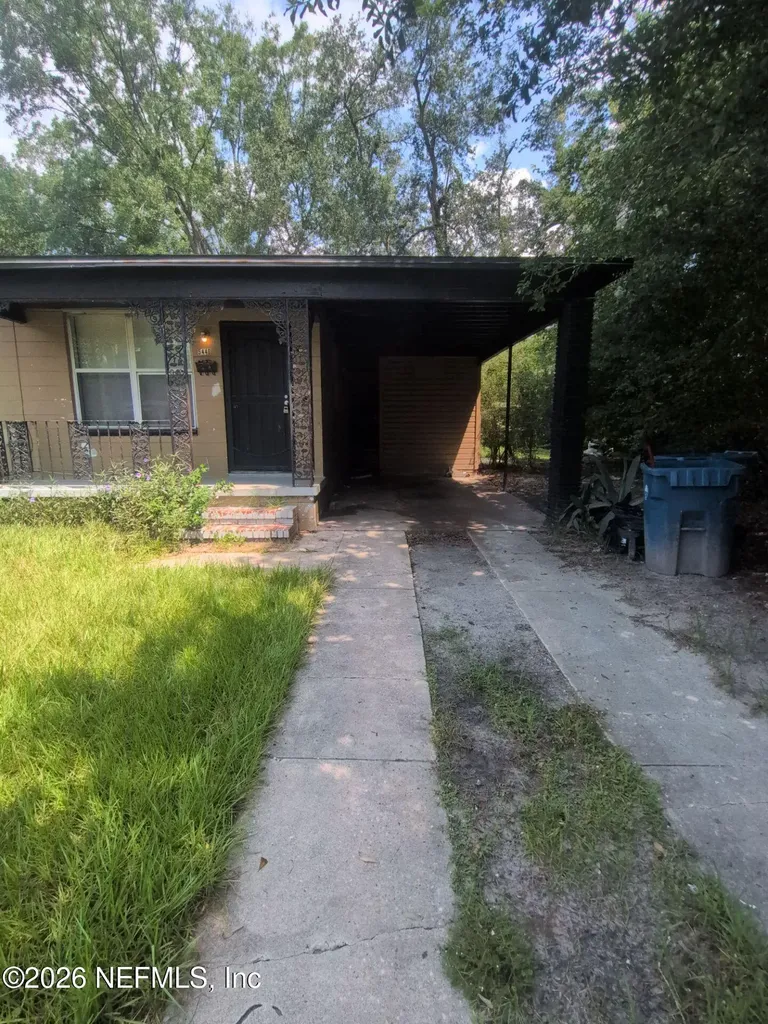 5440 Calloway Court Jacksonville FL 32209