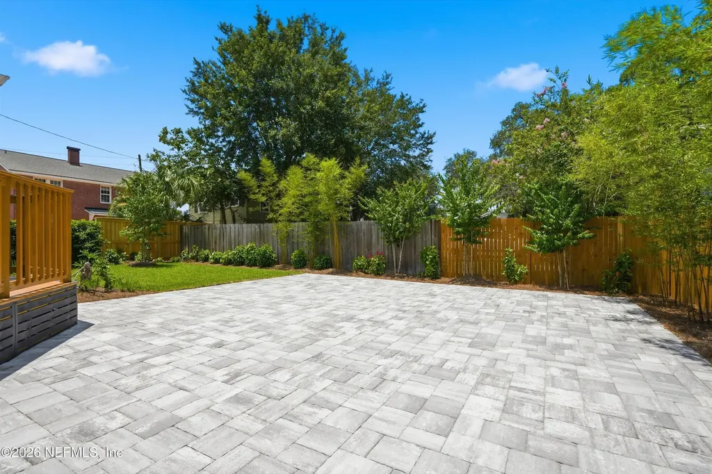 1552 Larue Avenue Jacksonville FL 32207