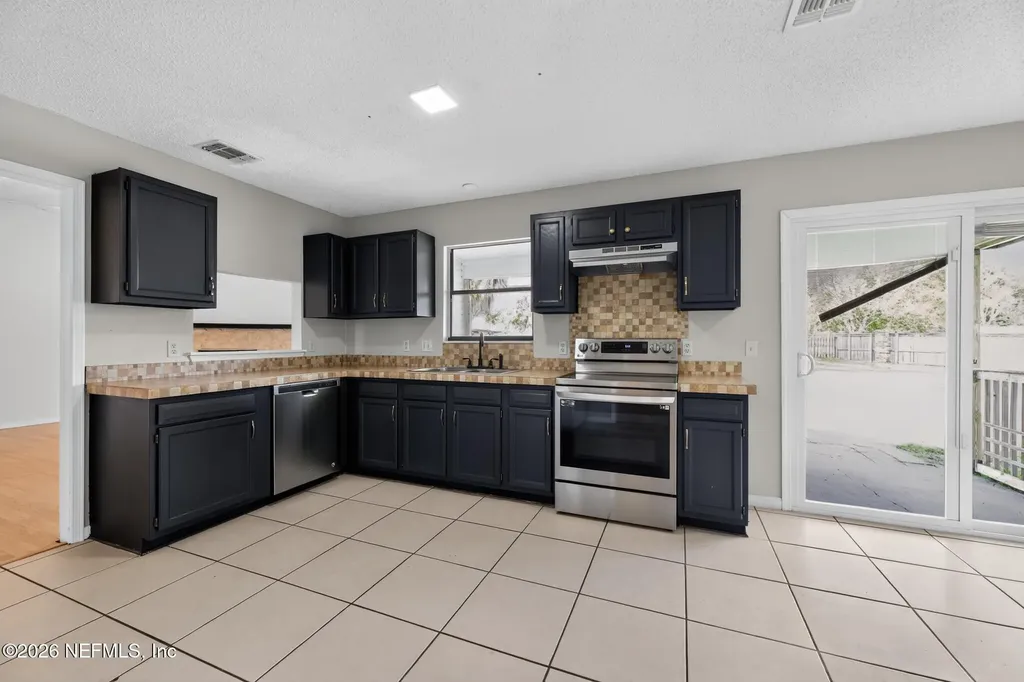304 Scarlet Bugler Lane S Jacksonville FL 32225
