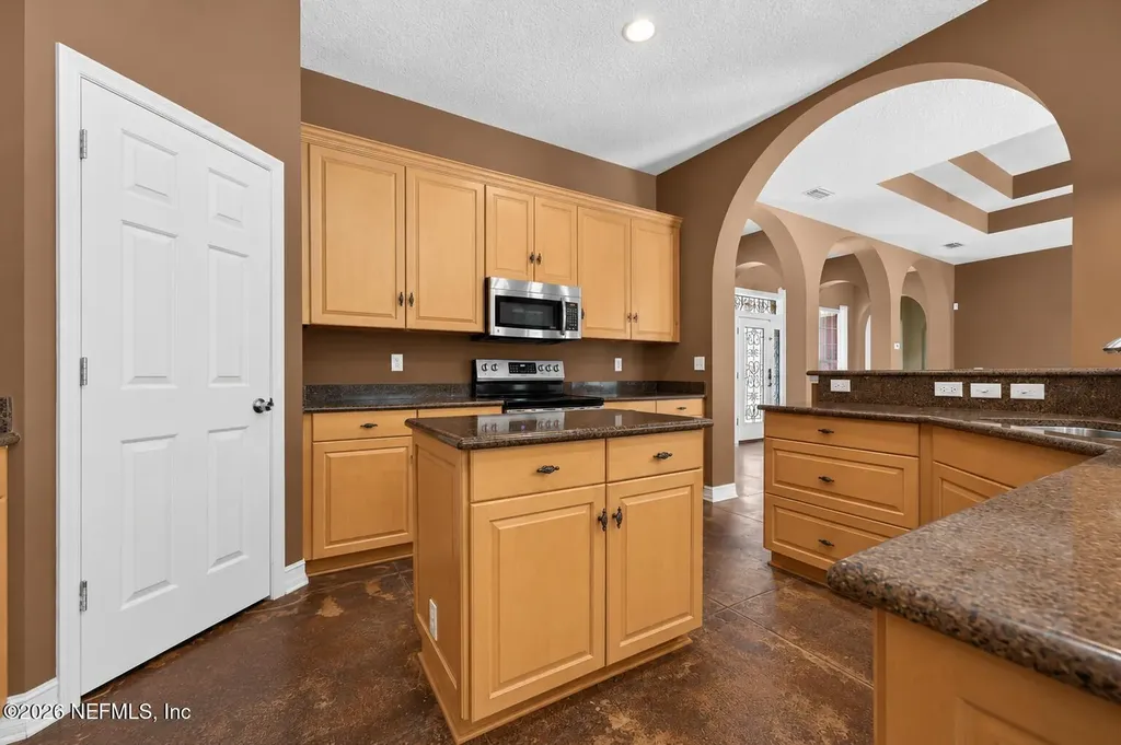 241 Pioneer Trail Palatka FL 32043