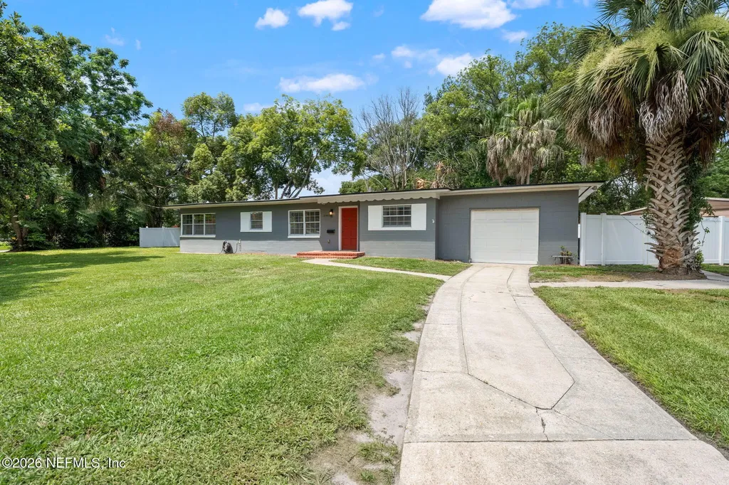 6144 Robbins Circle N Jacksonville FL 32211