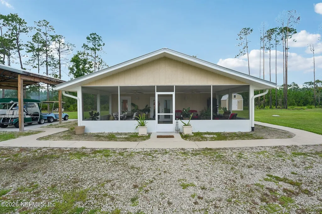 122 Macon Road Palatka FL 32177