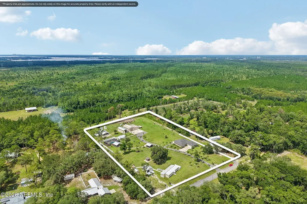 122 Macon Road Palatka FL 32177