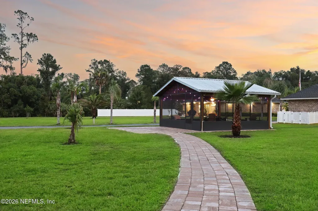 122 Macon Road Palatka FL 32177