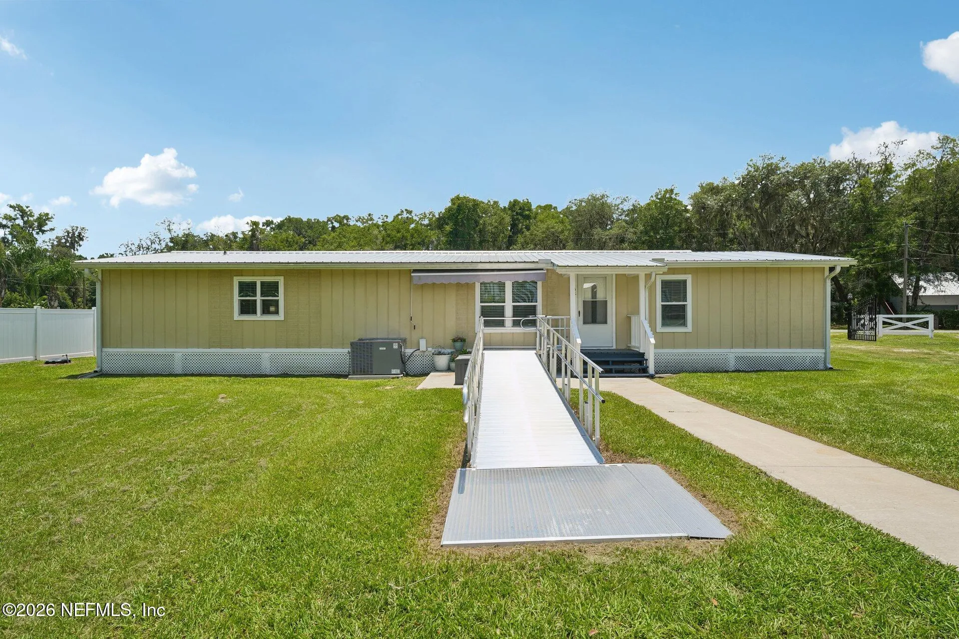 122 Macon Road Palatka FL 32177