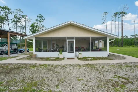 122 Macon Road Palatka FL 32177