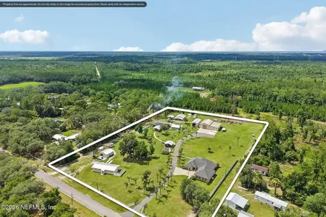 122 Macon Road Palatka FL 32177