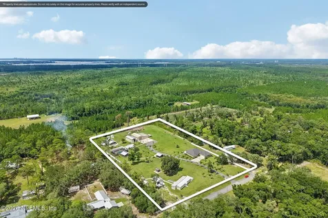 122 Macon Road Palatka FL 32177