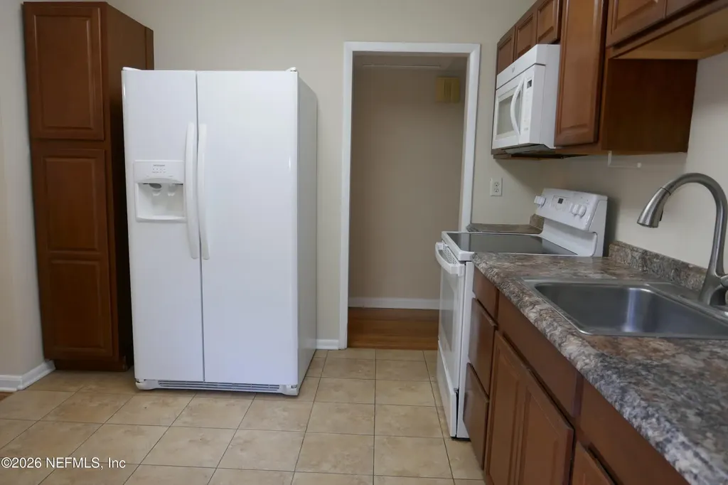 2404 Red Oak Drive Jacksonville FL 32211