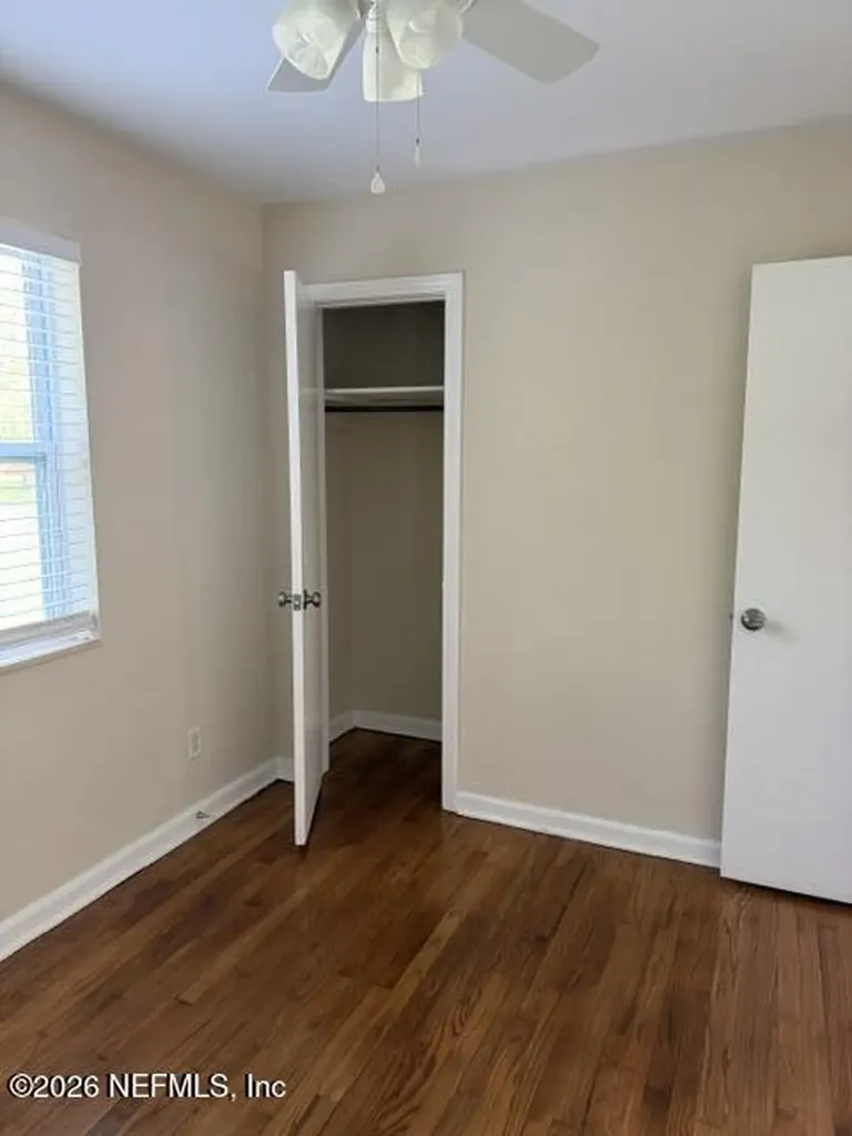 2404 Red Oak Drive Jacksonville FL 32211