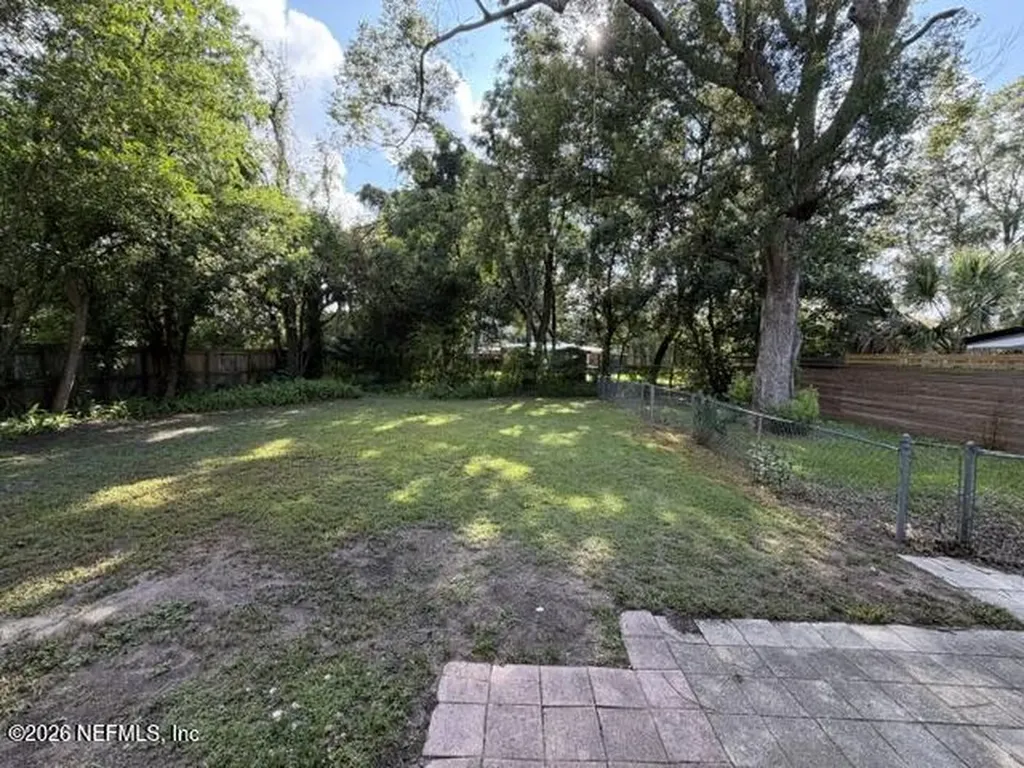 2404 Red Oak Drive Jacksonville FL 32211