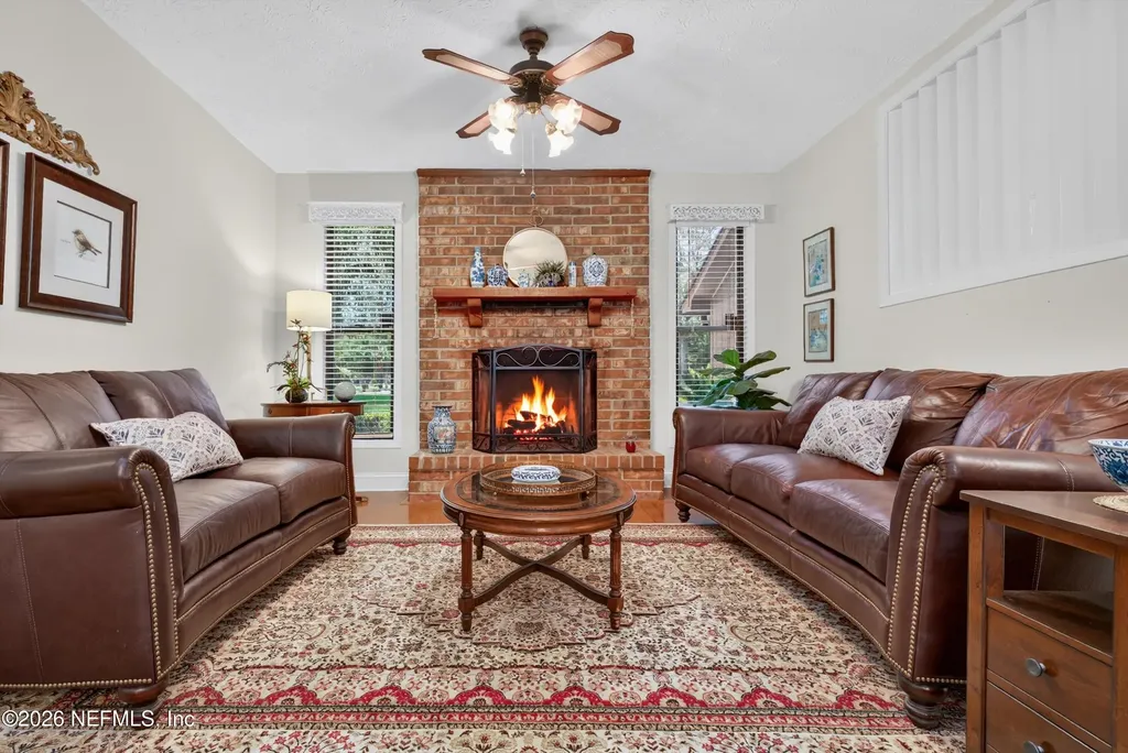 1555 Surrey Glen Cove Middleburg FL 32068