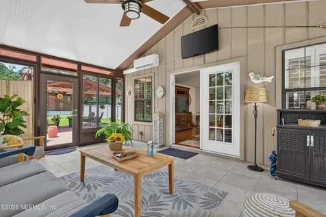 1555 Surrey Glen Cove Middleburg FL 32068