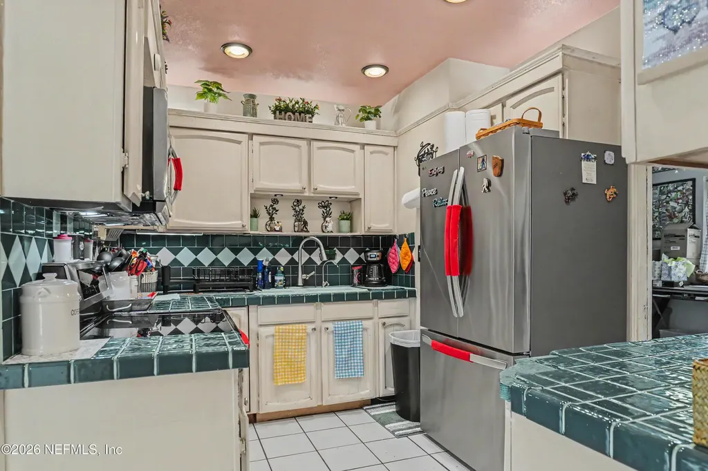 1318 8th Street N Jacksonville Beach FL 32250