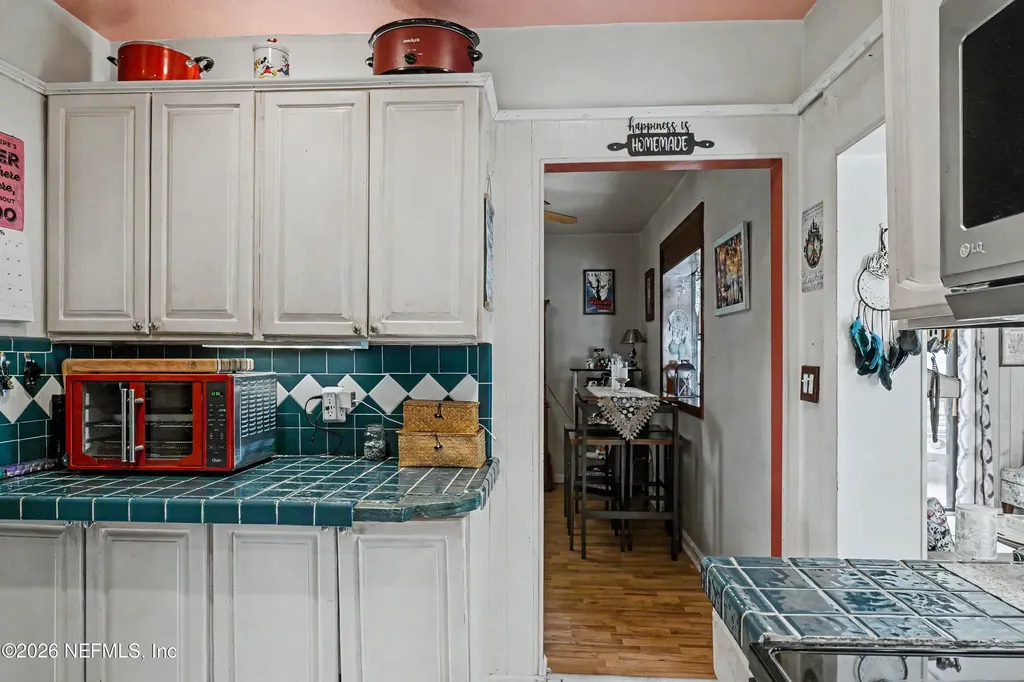 1318 8th Street N Jacksonville Beach FL 32250