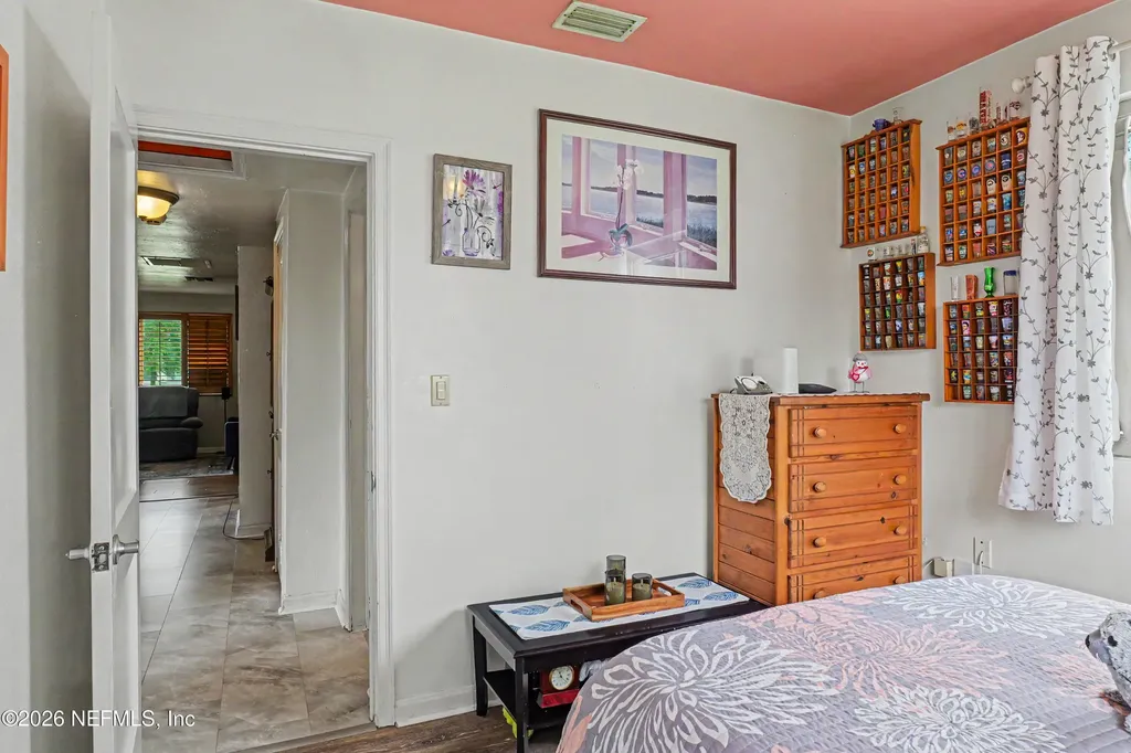 1318 8th Street N Jacksonville Beach FL 32250
