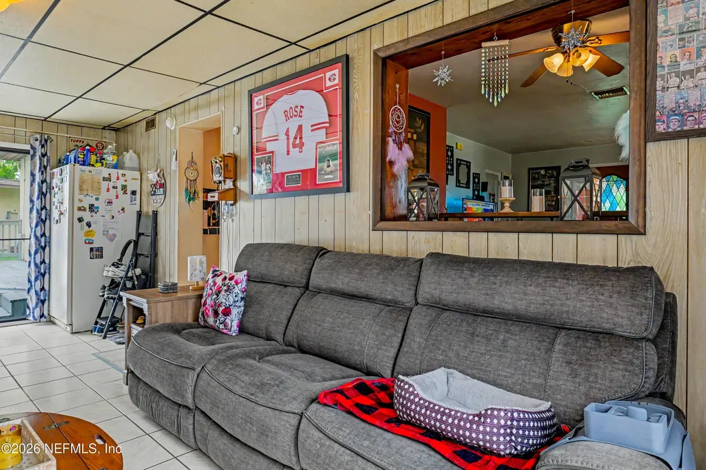 1318 8th Street N Jacksonville Beach FL 32250
