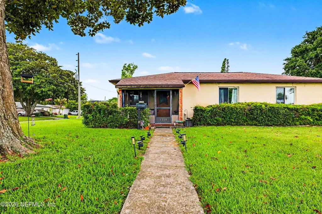 1318 8th Street N Jacksonville Beach FL 32250