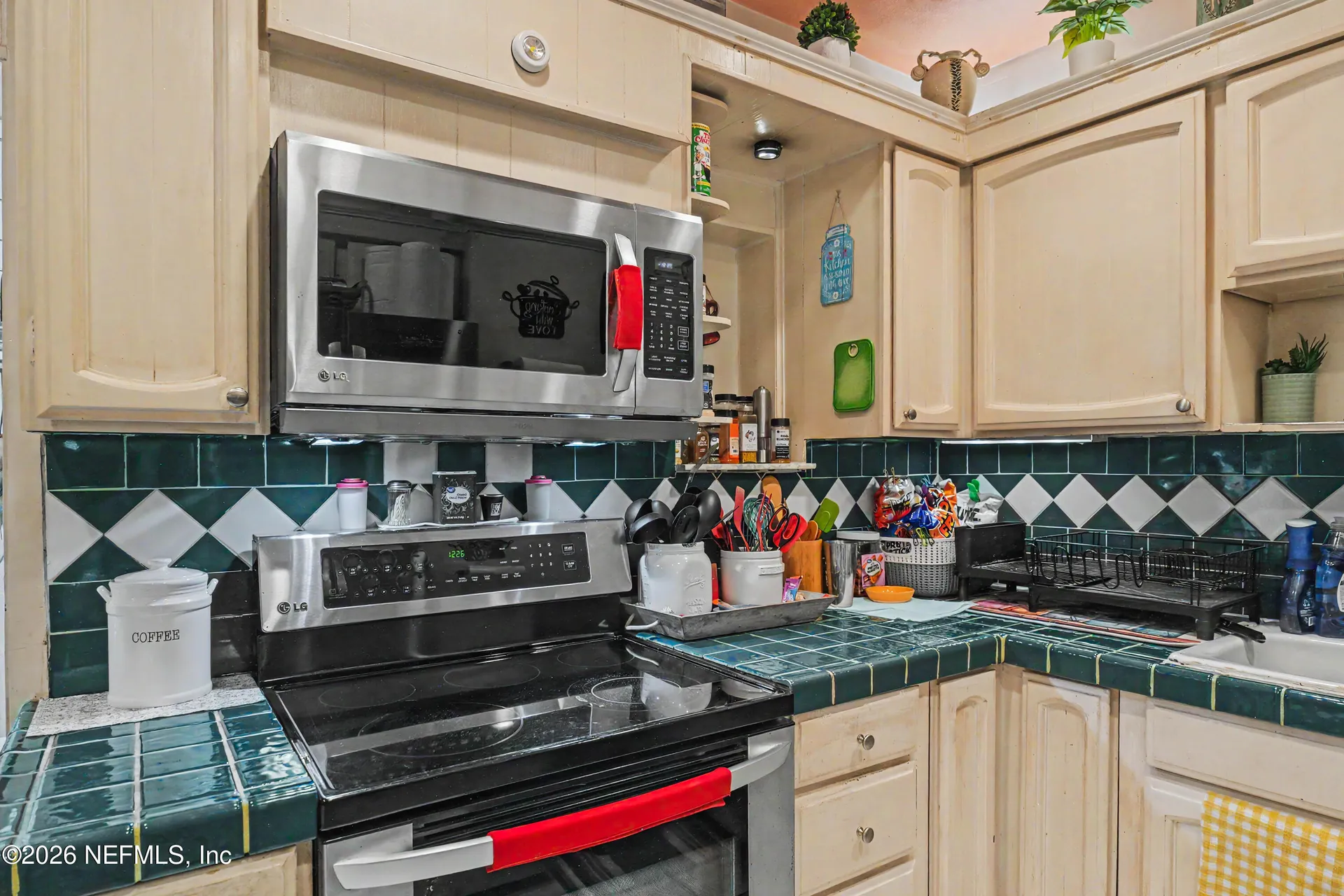 1318 8th Street N Jacksonville Beach FL 32250