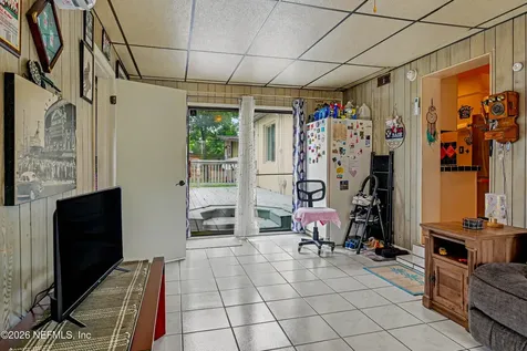 1318 8th Street N Jacksonville Beach FL 32250