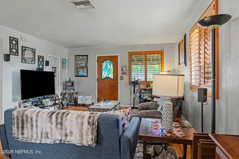 1318 8th Street N Jacksonville Beach FL 32250
