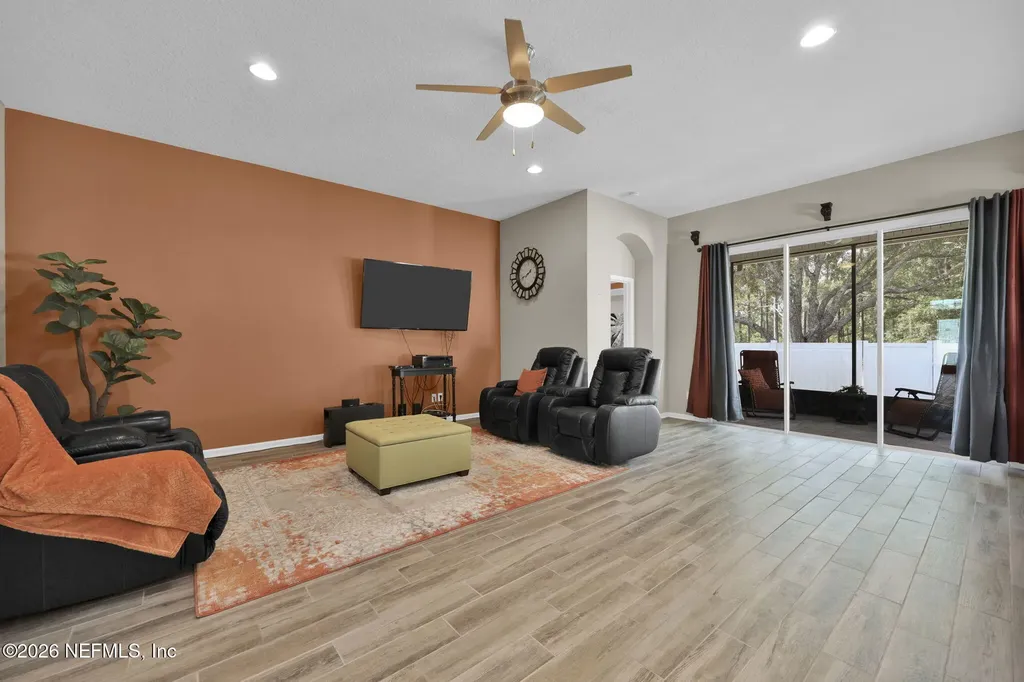 6341 Rolling Tree Street Jacksonville FL 32222