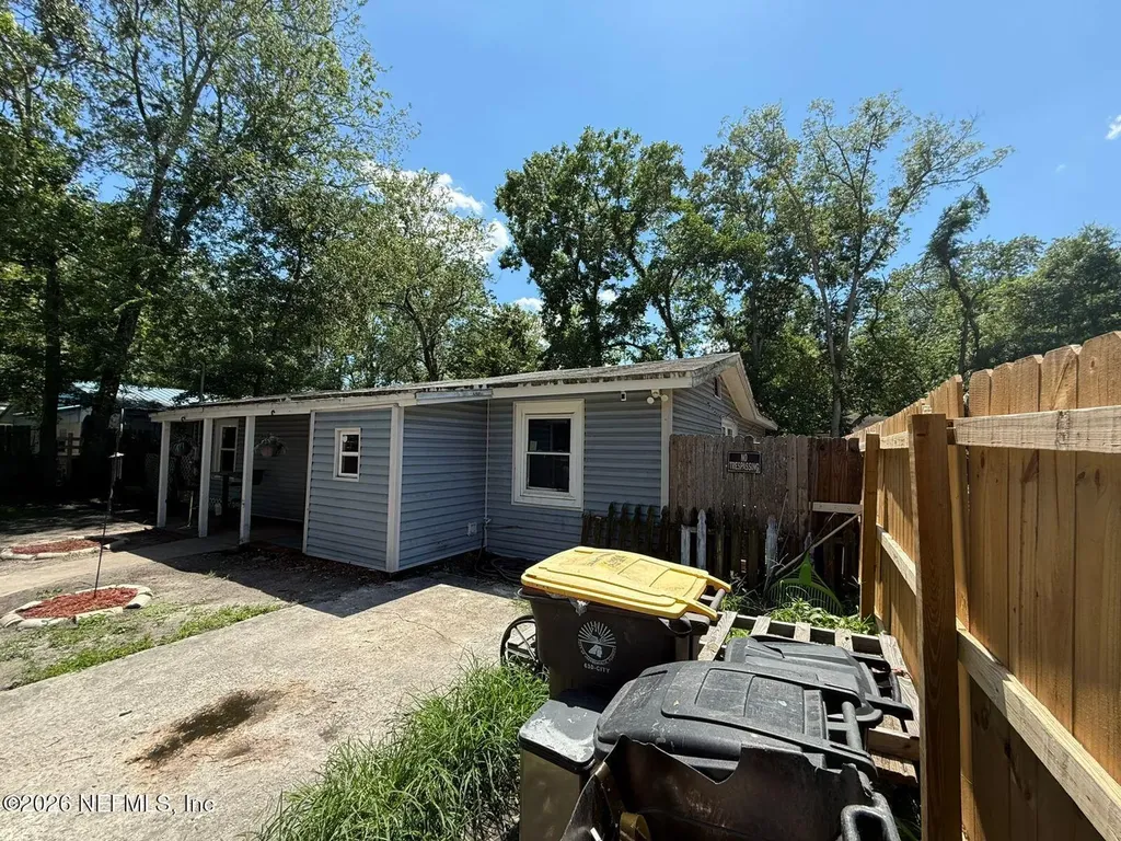 1220 Pangola Drive Jacksonville FL 32205