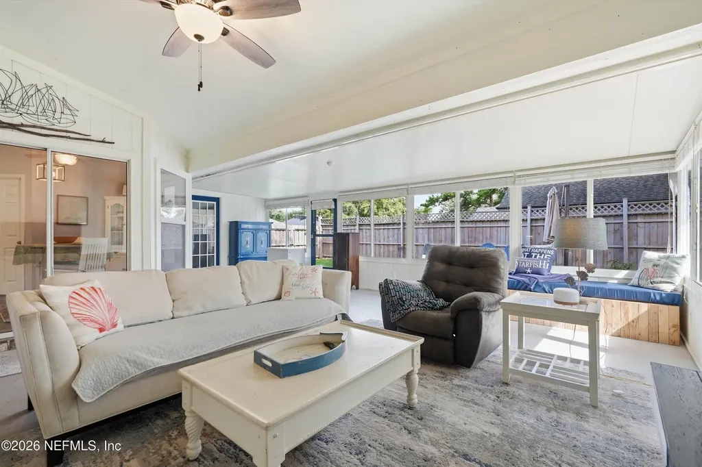 8961 Country Bend Circle S Jacksonville FL 32244
