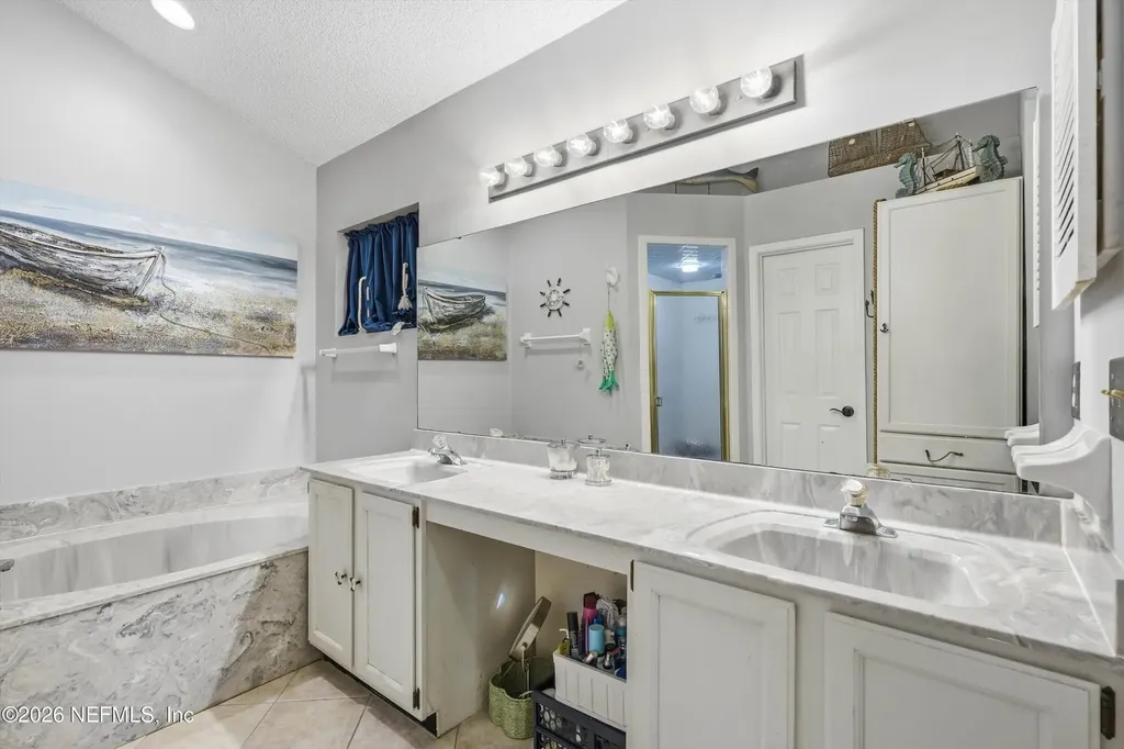 8961 Country Bend Circle S Jacksonville FL 32244