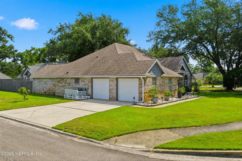 8961 Country Bend Circle S Jacksonville FL 32244