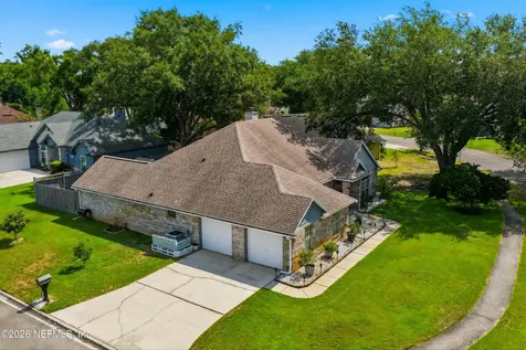 8961 Country Bend Circle S Jacksonville FL 32244