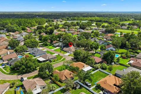 8961 Country Bend Circle S Jacksonville FL 32244