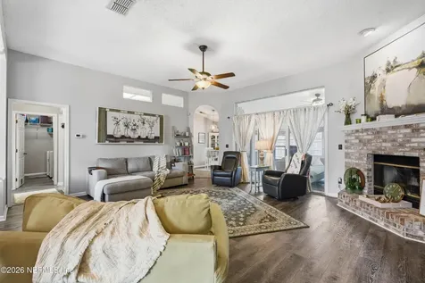 8961 Country Bend Circle S Jacksonville FL 32244