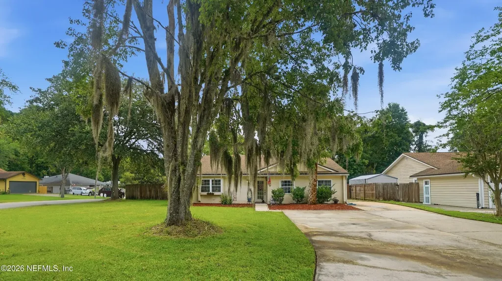 1695 Sandy Hollow Loop Middleburg FL 32068