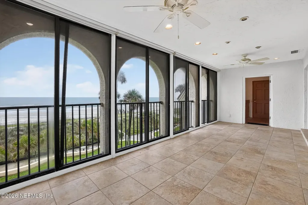 10 10th Street Atlantic Beach FL 32233