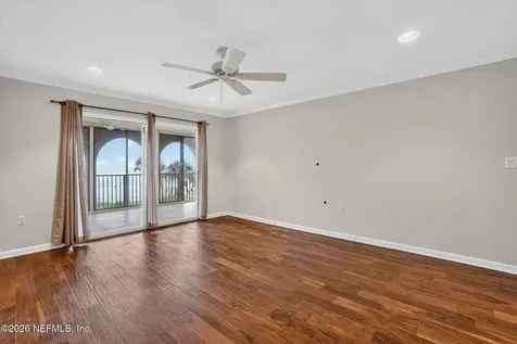 10 10th Street Atlantic Beach FL 32233