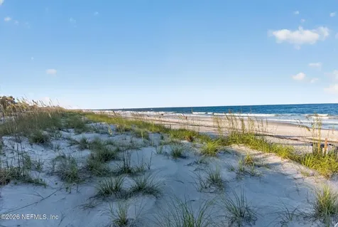 10 10th Street Atlantic Beach FL 32233