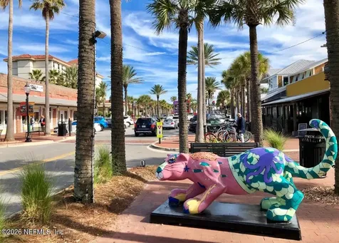 10 10th Street Atlantic Beach FL 32233