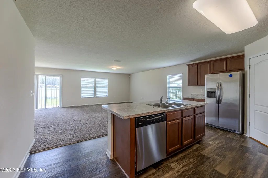6824 Hanford Street Jacksonville FL 32219