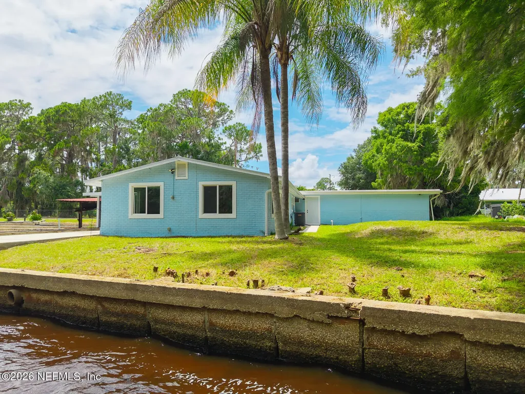 109 Canal Street Crescent City FL 32112