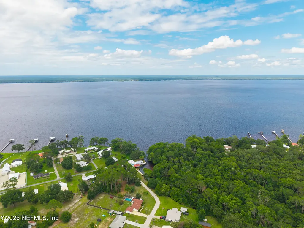109 Canal Street Crescent City FL 32112