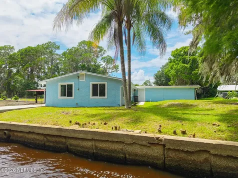 109 Canal Street Crescent City FL 32112