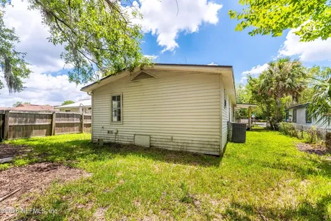 7756 Club Duclay Drive Jacksonville FL 32244